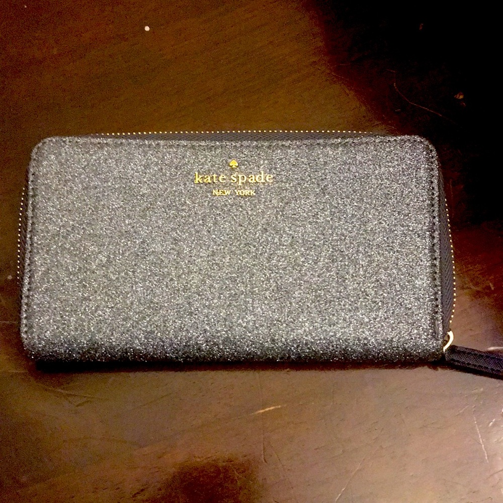 Kate Spade Zip Around Wallet